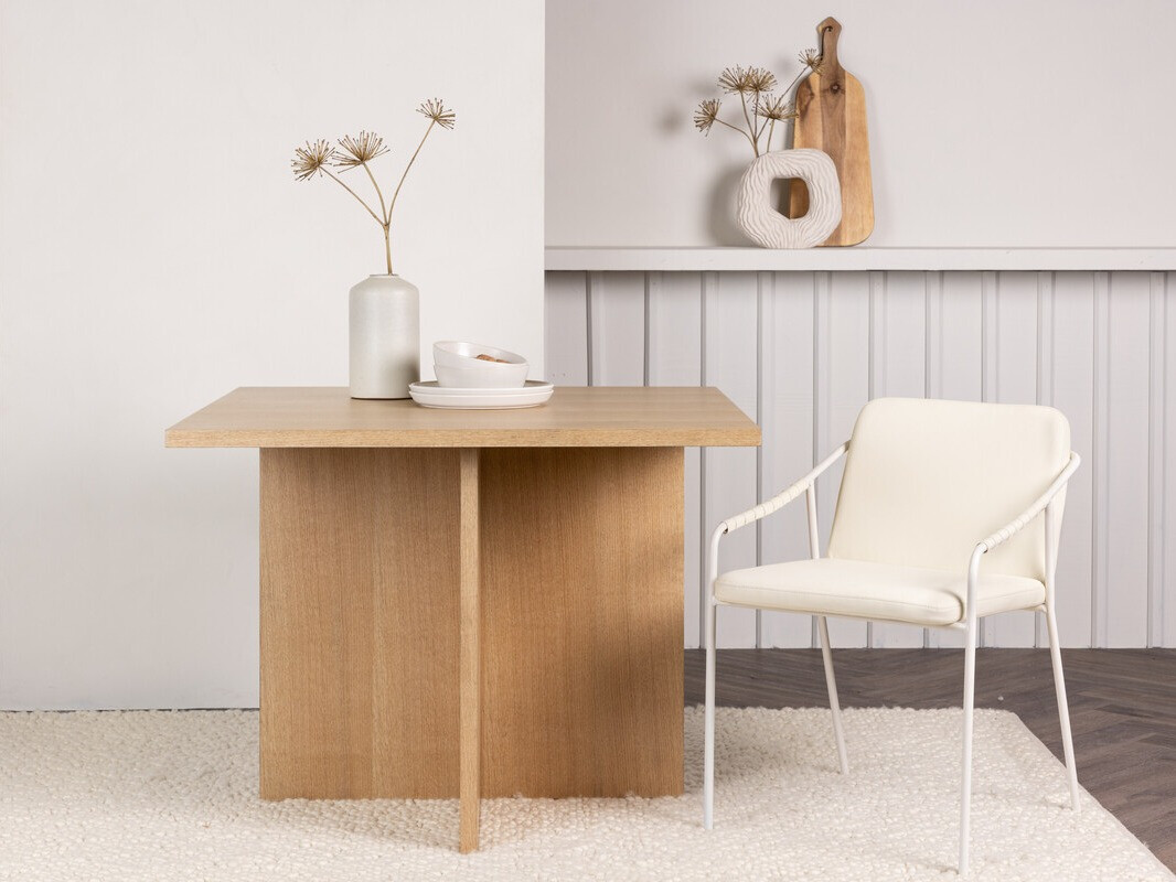 Table Dallas 3747