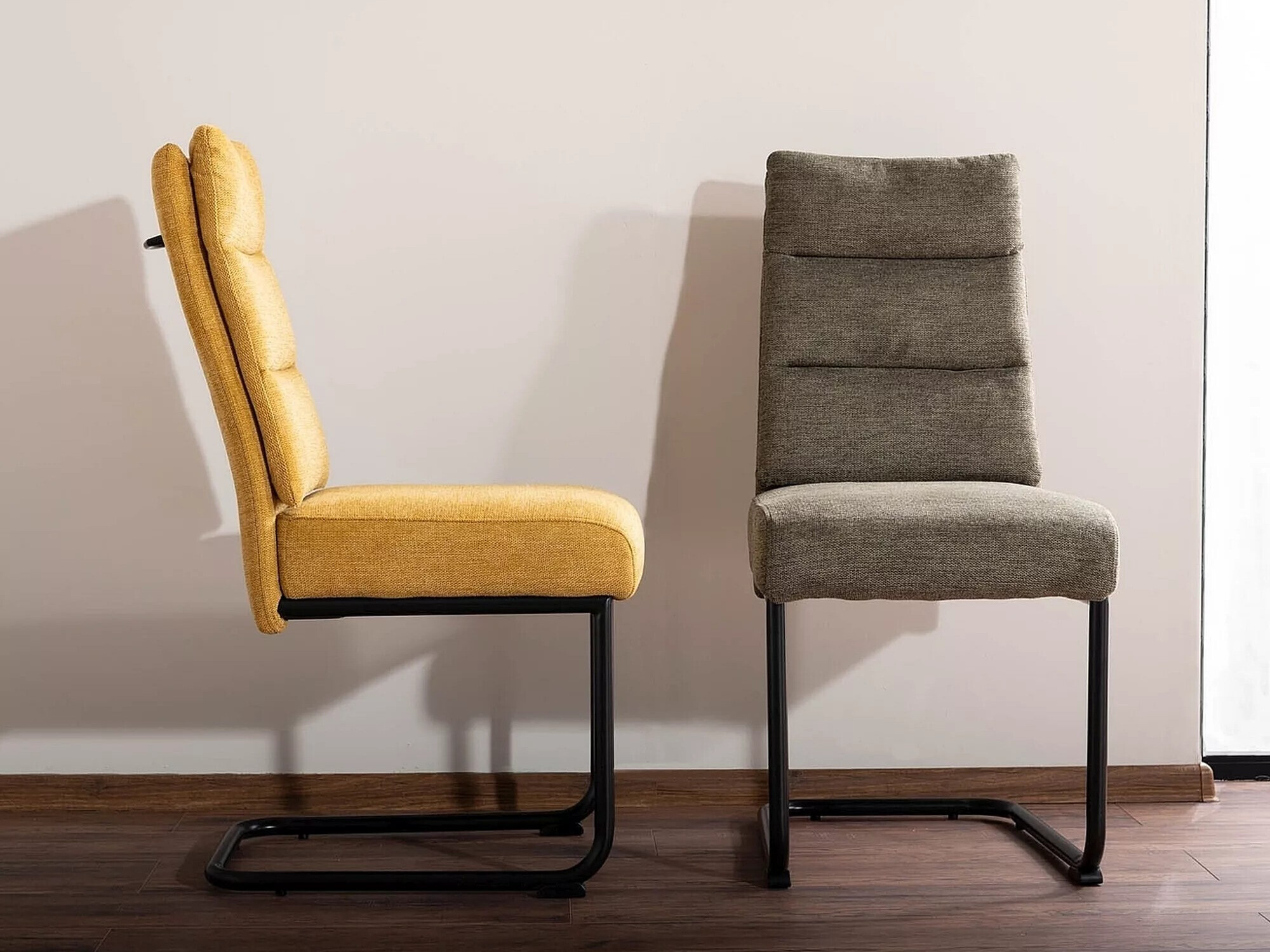 Chaise Detroit 294 (Olivier clair)