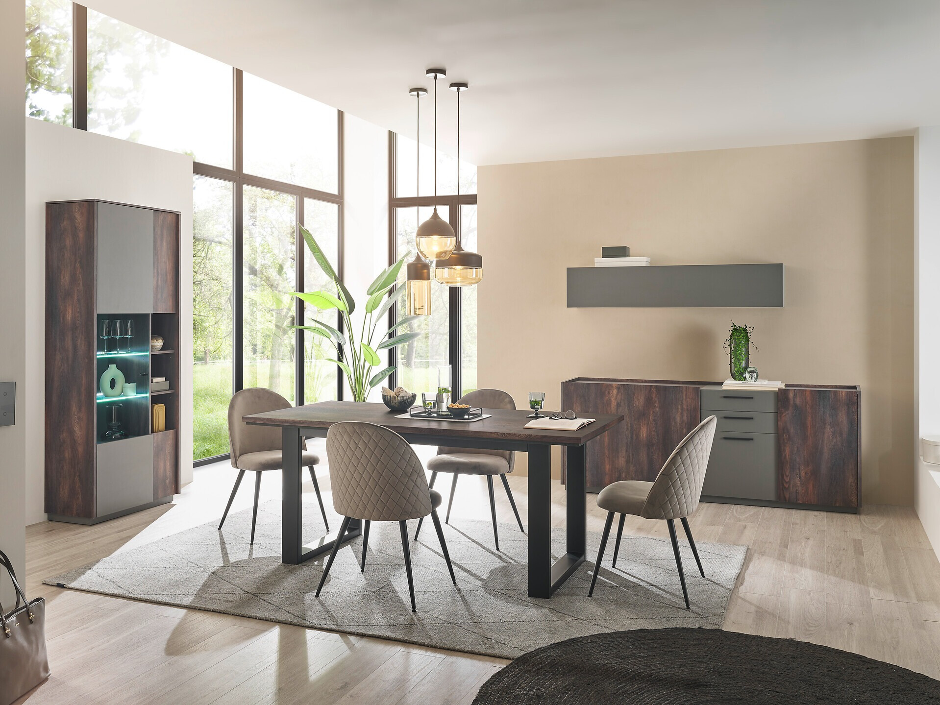 Table Beltolo 108