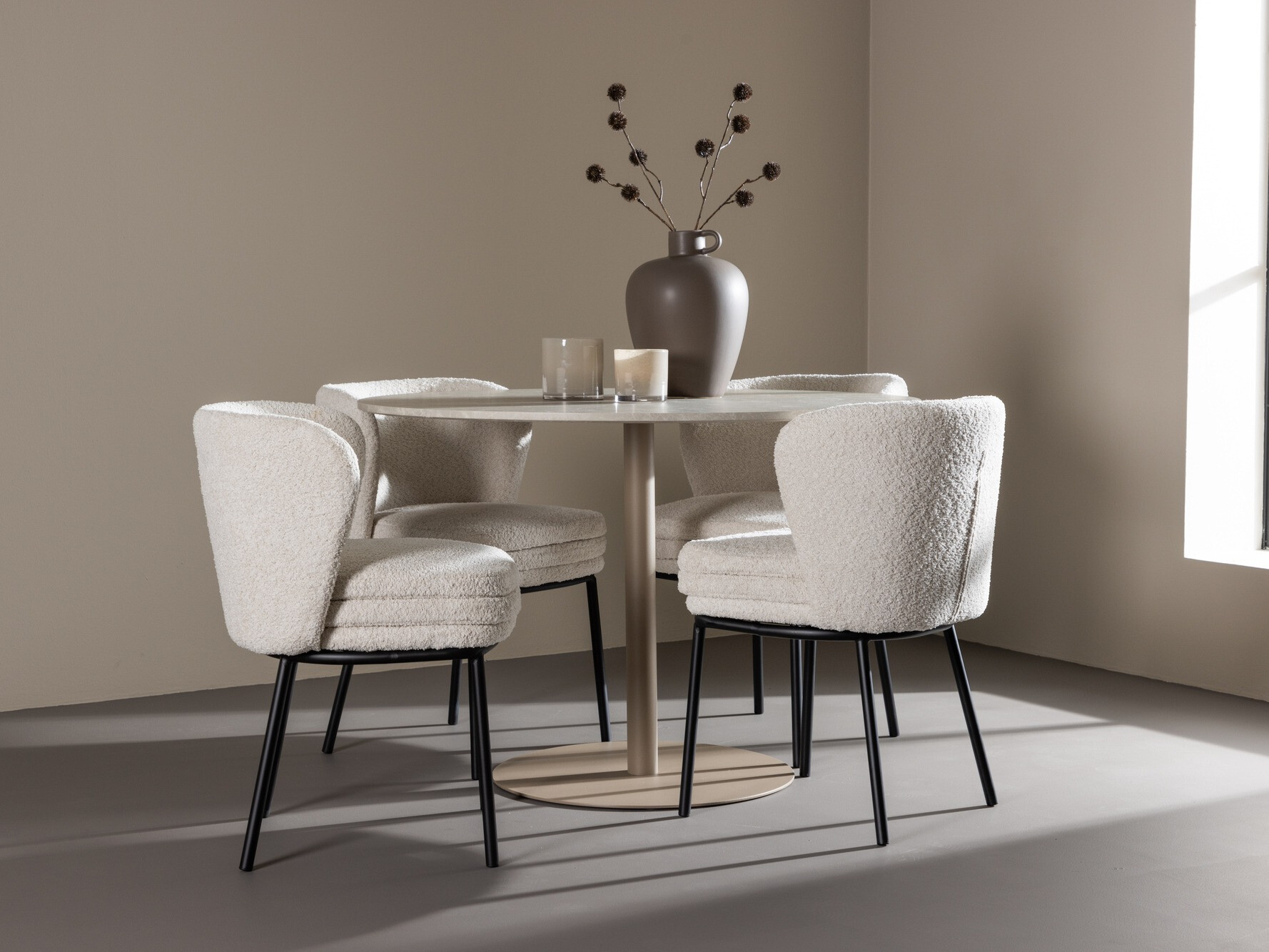 Table Dallas 4776
