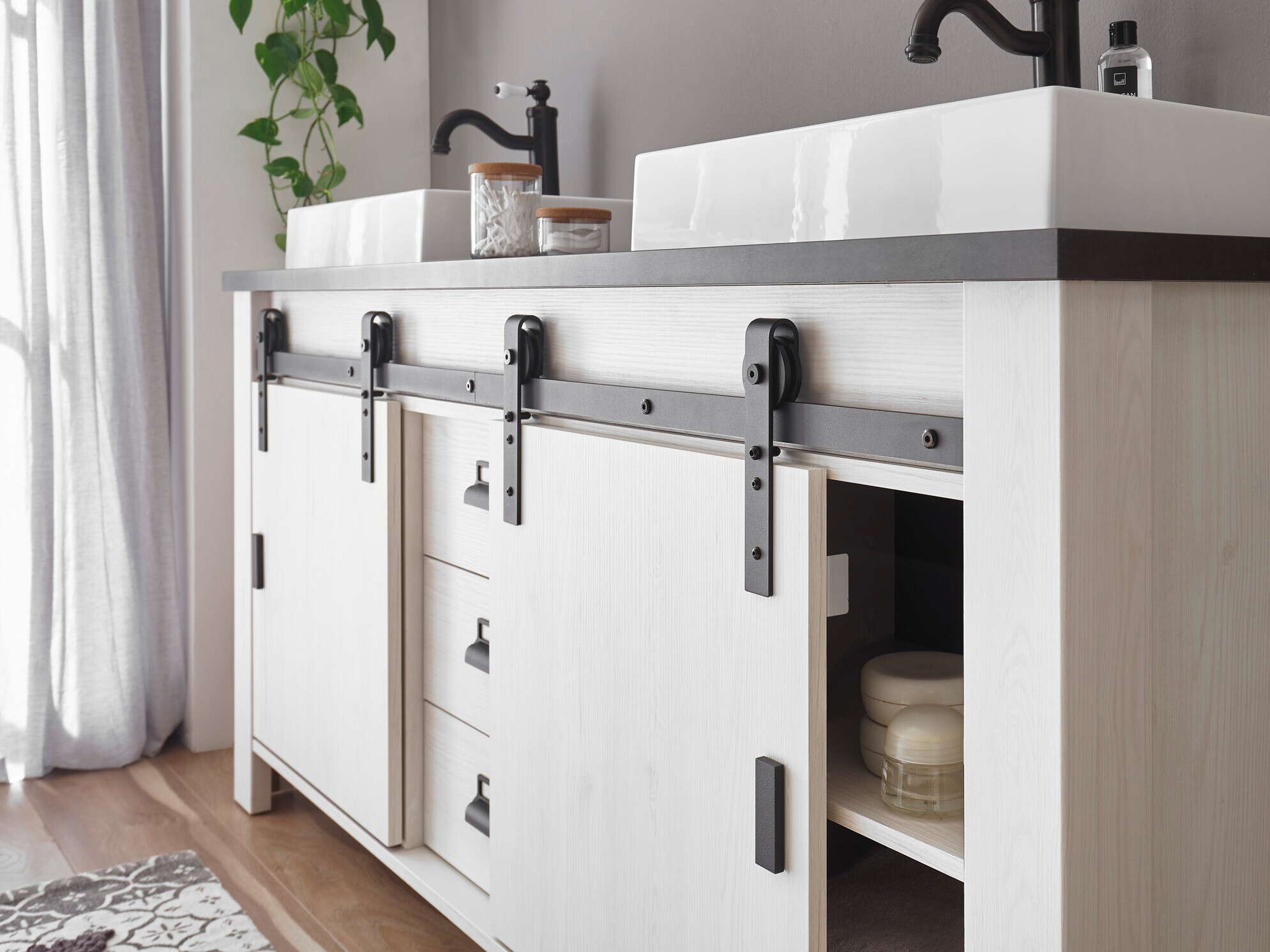 Armoire de lavabo à poser Cirtale 134 (Pin blanchi + Anthracite)