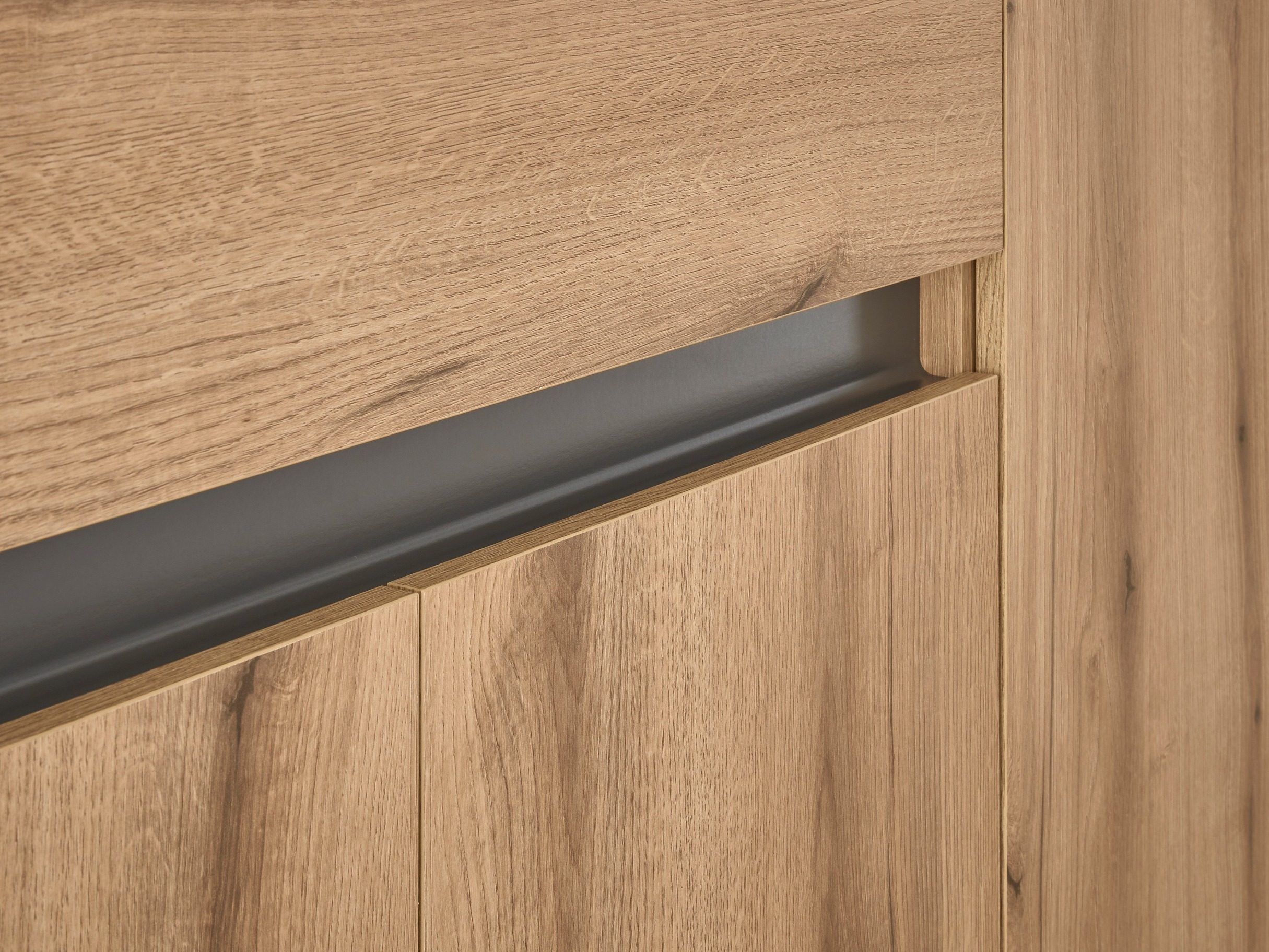 Commode Elbsori 117 (Chêne + Anthracite)