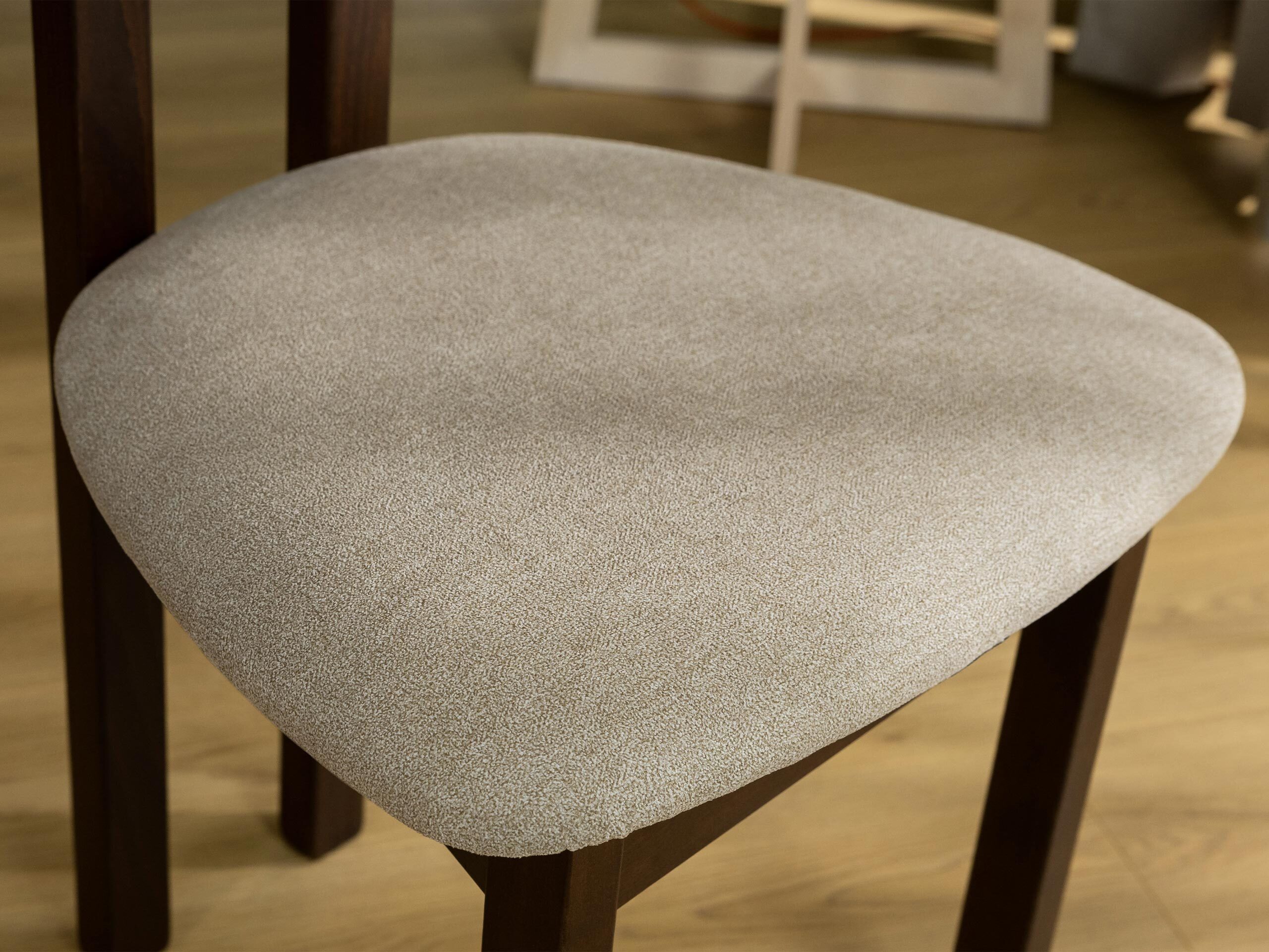 Chaise Victorville 382 (Noyer)